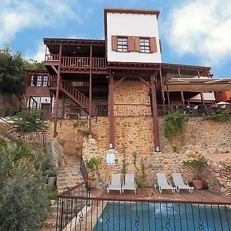 Turka 3*